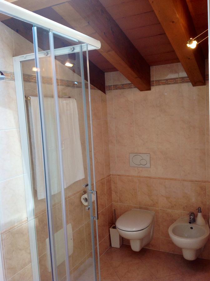 La Folaga Bed and Breakfast Gavirate Buitenkant foto