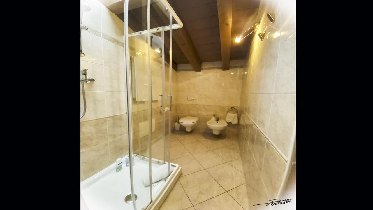 La Folaga Bed and Breakfast Gavirate Buitenkant foto